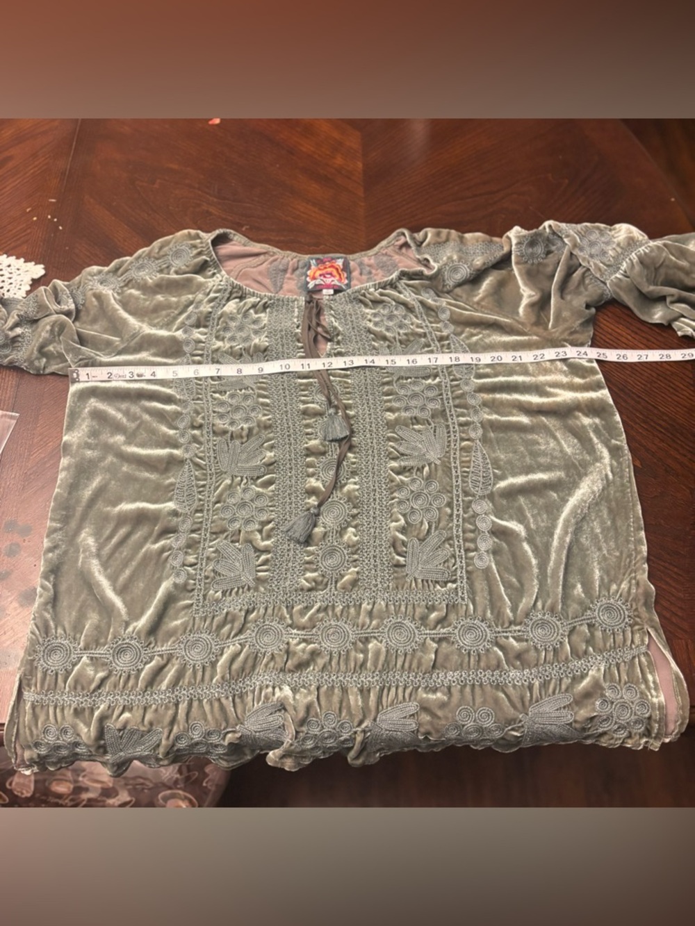Johnny Was Olive Green Velvet Embroidered Flare Sleeves Tunic- XL - Picture 8 of 9
